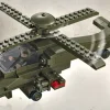 Rodes Sluban Attack helikopter med to figurer – 199 klodser Online