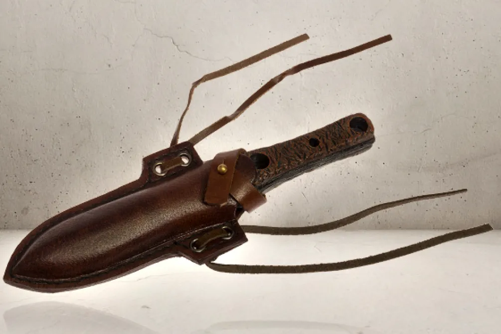 Rodes Thrust Knife + Holder – Brown Hot